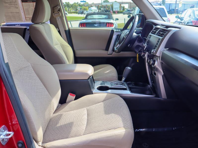 Toyota 4Runner SR5 2WD 2021