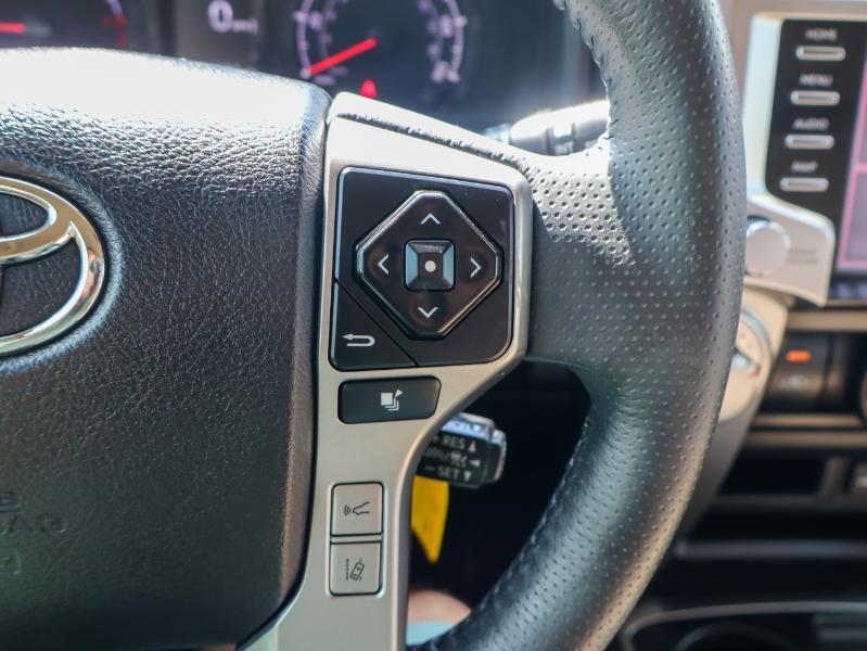 Toyota 4Runner SR5 2WD 2021