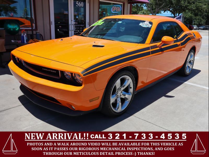 2014 Dodge Challenger 2dr Cpe SXT Plus