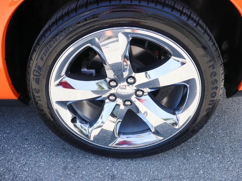 Dodge Challenger 2dr Cpe SXT Plus 2014