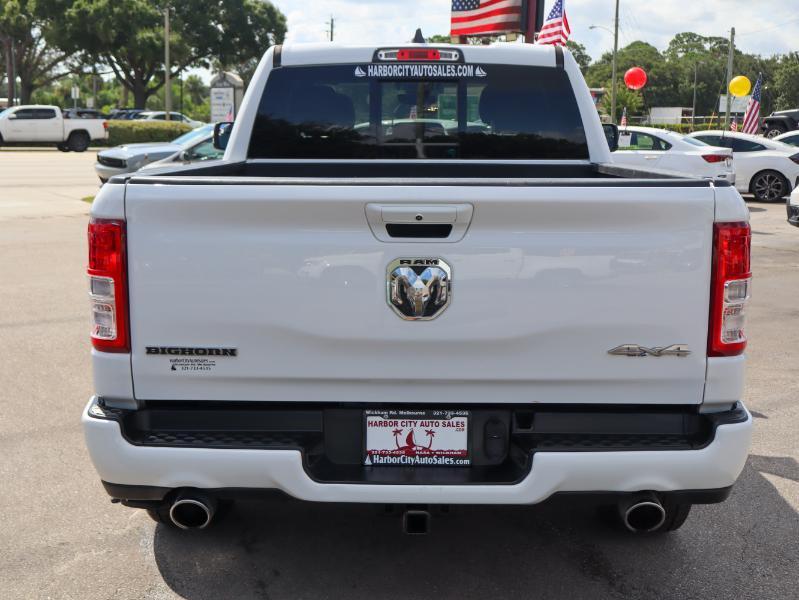 RAM 1500 Big Horn 4x4 Quad Cab 6'4" Box 2022