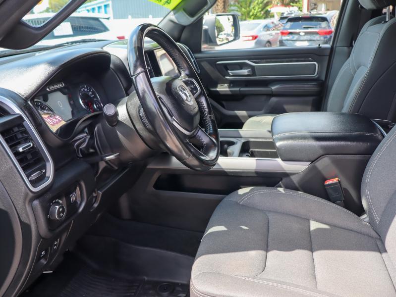 RAM 1500 Big Horn 4x4 Quad Cab 6'4" Box 2022