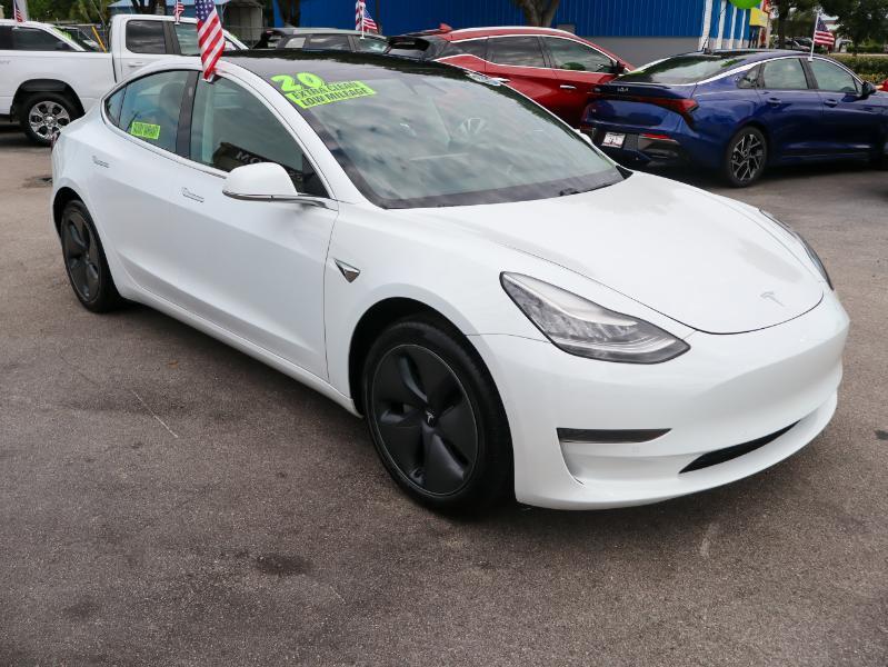 Tesla Model 3 Standard Range RWD 2020