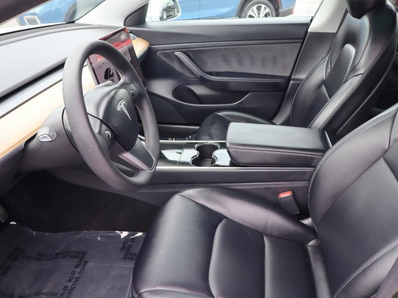 Tesla Model 3 Standard Range RWD 2020