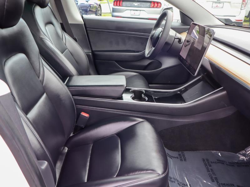 Tesla Model 3 Standard Range RWD 2020