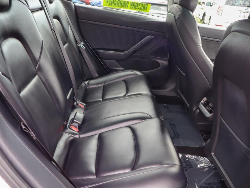Tesla Model 3 Standard Range RWD 2020
