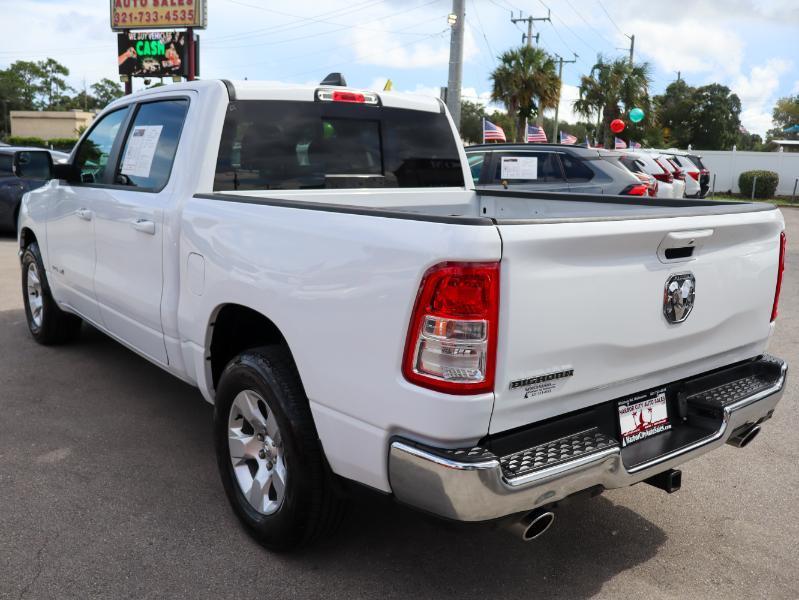 RAM 1500 Big Horn 4x2 Crew Cab 5'7" Box 2021