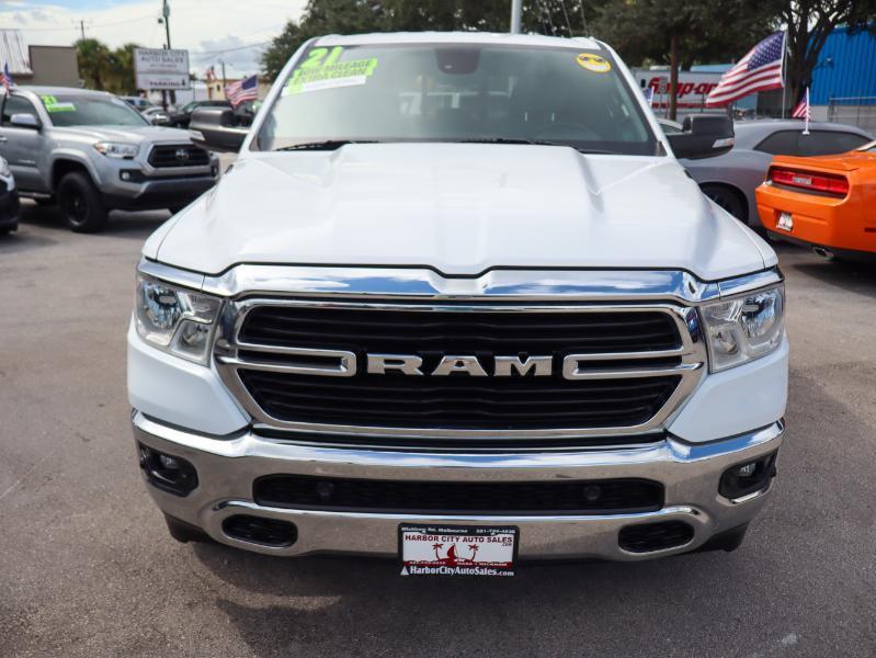 RAM 1500 Big Horn 4x2 Crew Cab 5'7" Box 2021