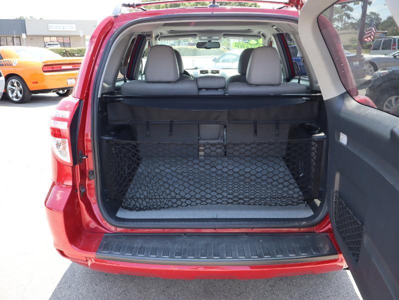 Toyota RAV4 4WD 4dr I4 Limited (Natl) 2012