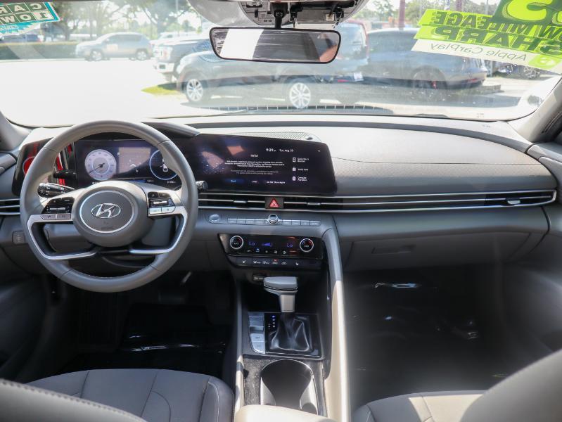 Hyundai Elantra SEL IVT 2023