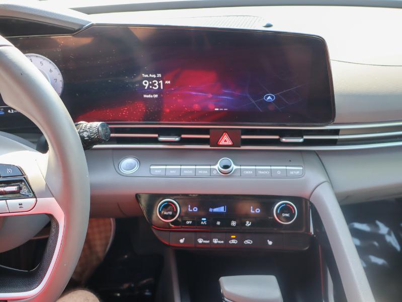 Hyundai Elantra SEL IVT 2023