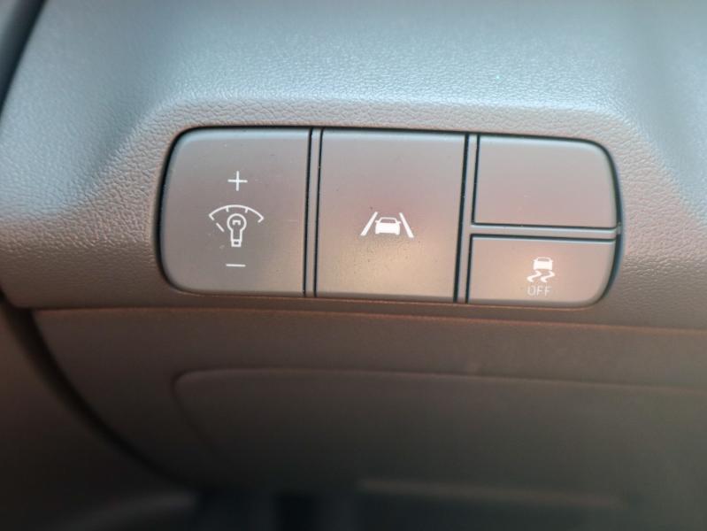 Hyundai Elantra SEL IVT 2023
