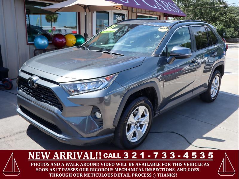 2021 Toyota RAV4 XLE FWD