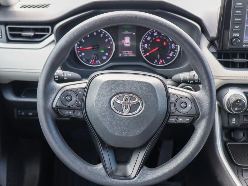 Toyota RAV4 XLE FWD 2021