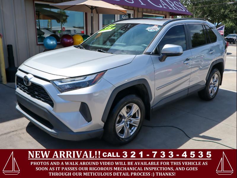2022 Toyota RAV4 XLE FWD