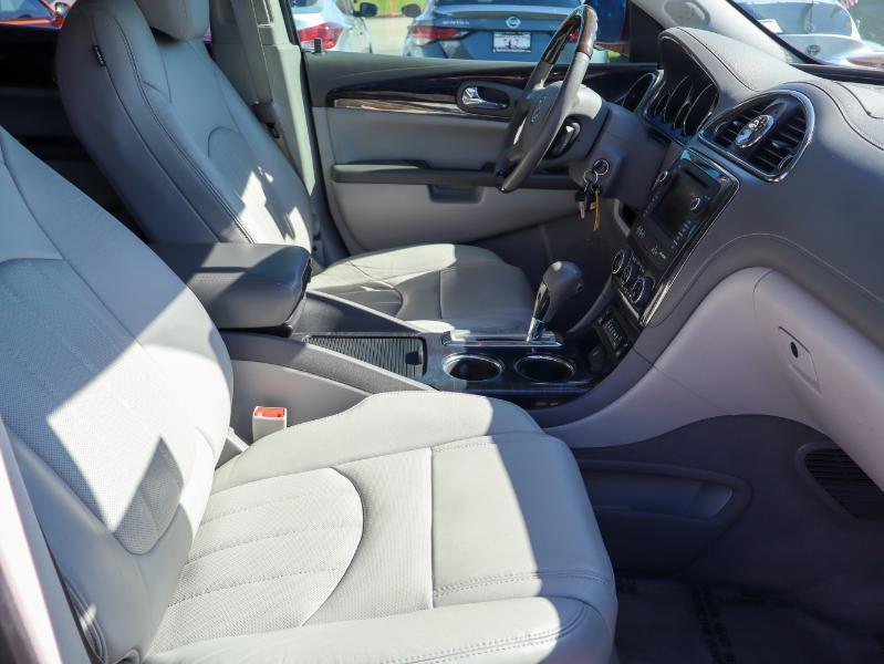 Buick Enclave FWD 4dr Leather 2015