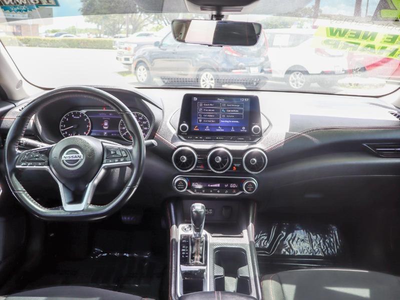 Nissan Sentra SR CVT 2022