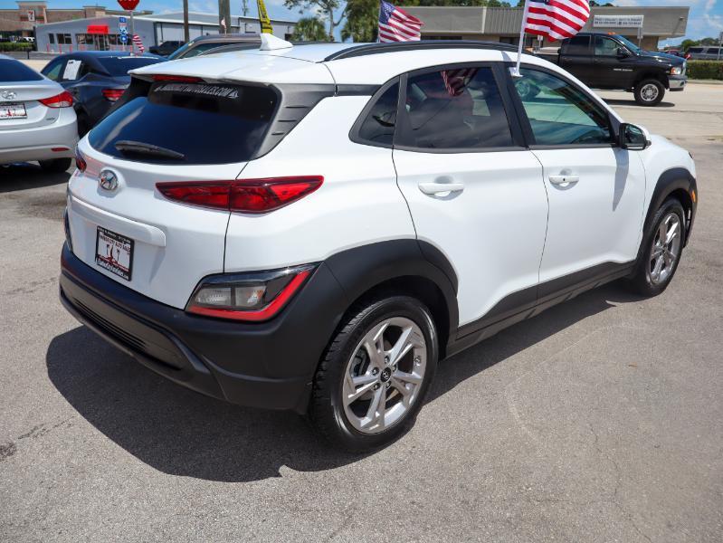 Hyundai Kona SEL Auto FWD 2023