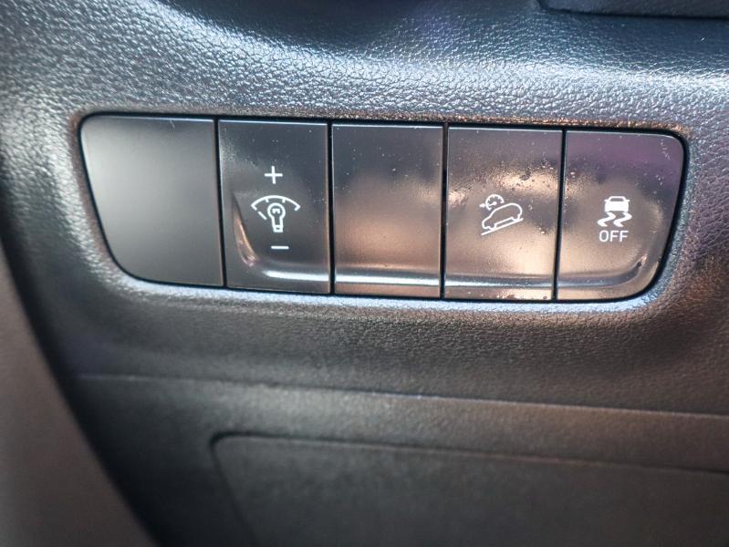 Hyundai Kona SEL Auto FWD 2023