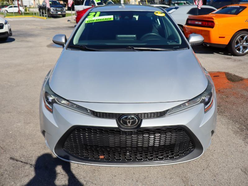 Toyota Corolla LE CVT 2021
