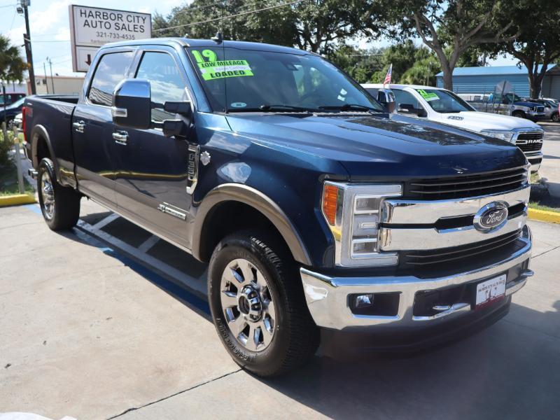 Ford Super Duty F-350 SRW King Ranch 4WD Crew Cab 8' Box 2019