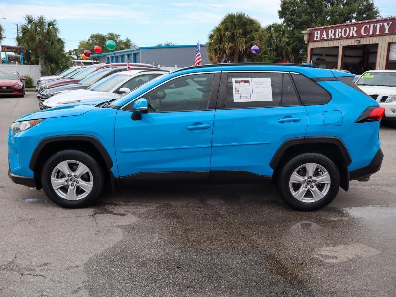 Toyota RAV4 XLE FWD 2020