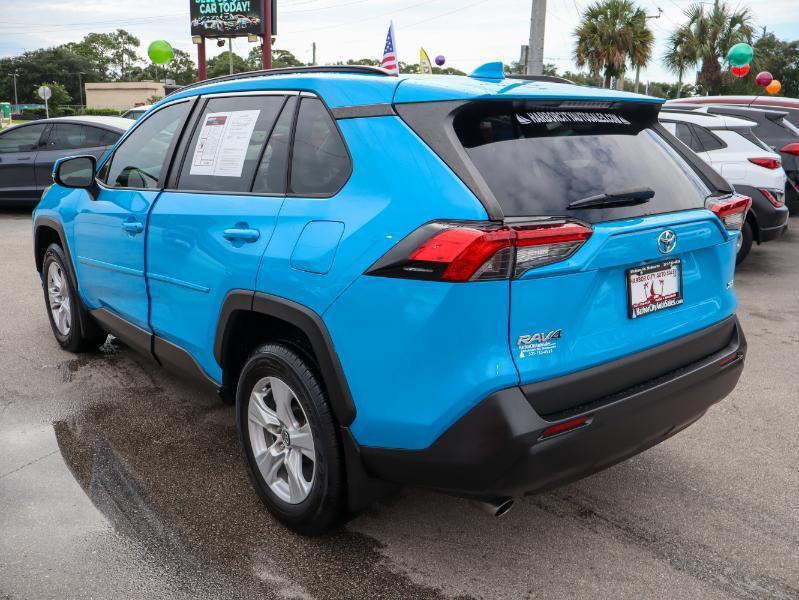 Toyota RAV4 XLE FWD 2020