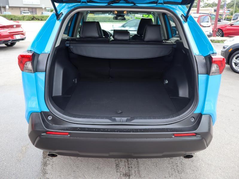 Toyota RAV4 XLE FWD 2020
