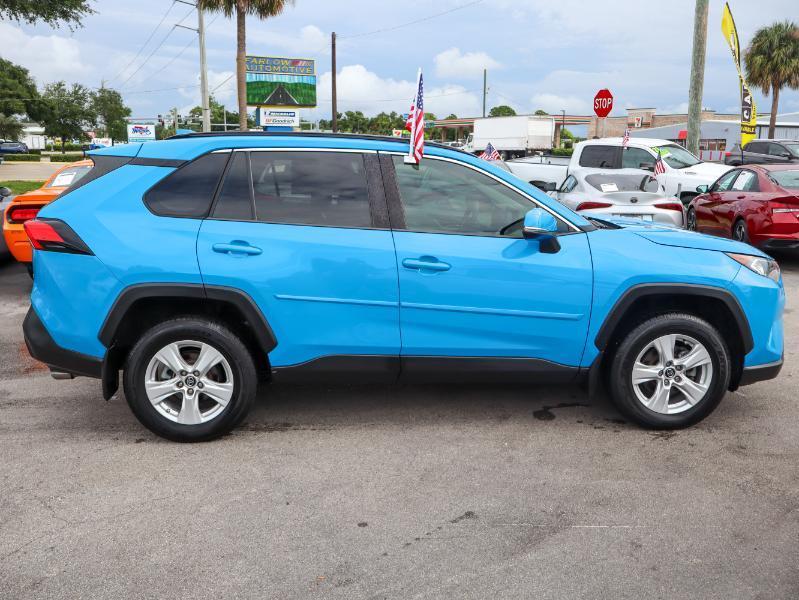 Toyota RAV4 XLE FWD 2020