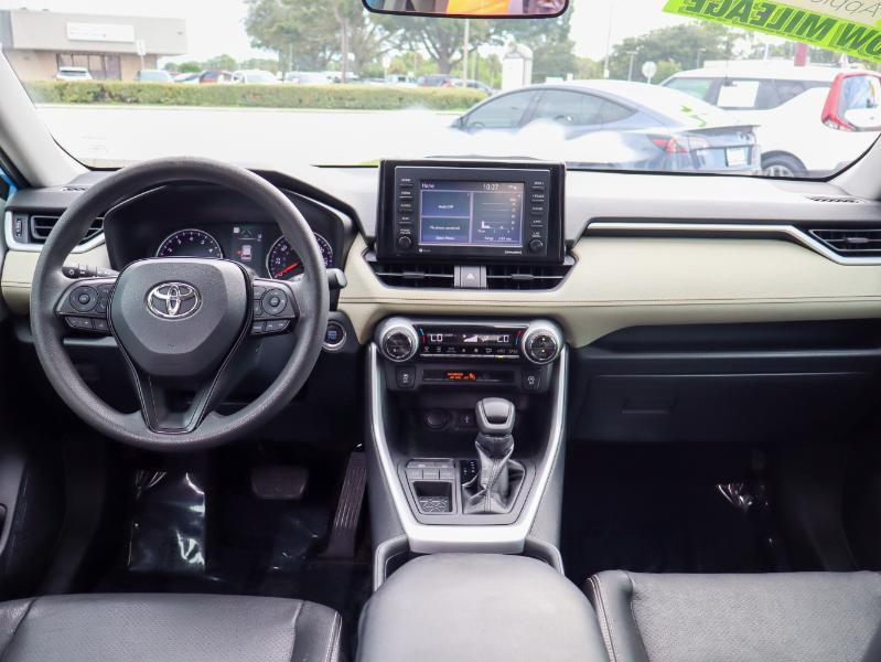 Toyota RAV4 XLE FWD 2020