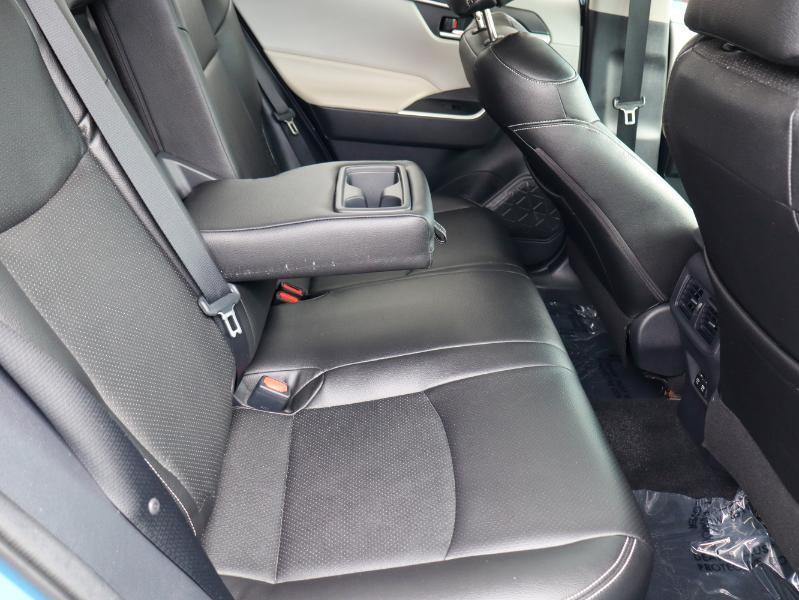 Toyota RAV4 XLE FWD 2020