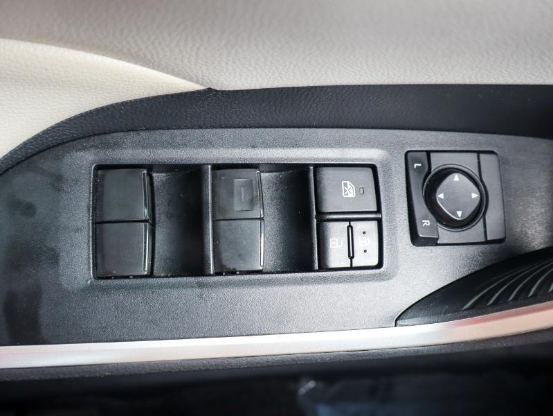 Toyota RAV4 XLE FWD 2020