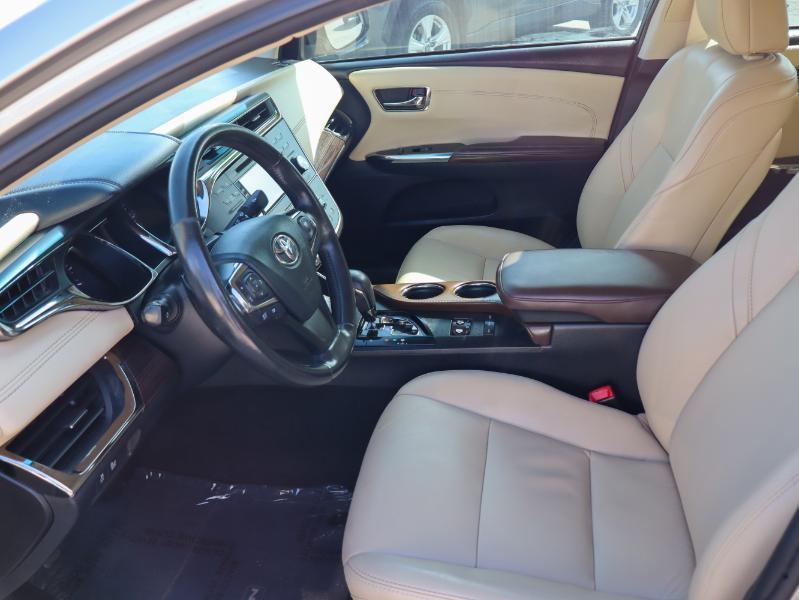 Toyota Avalon photo 9