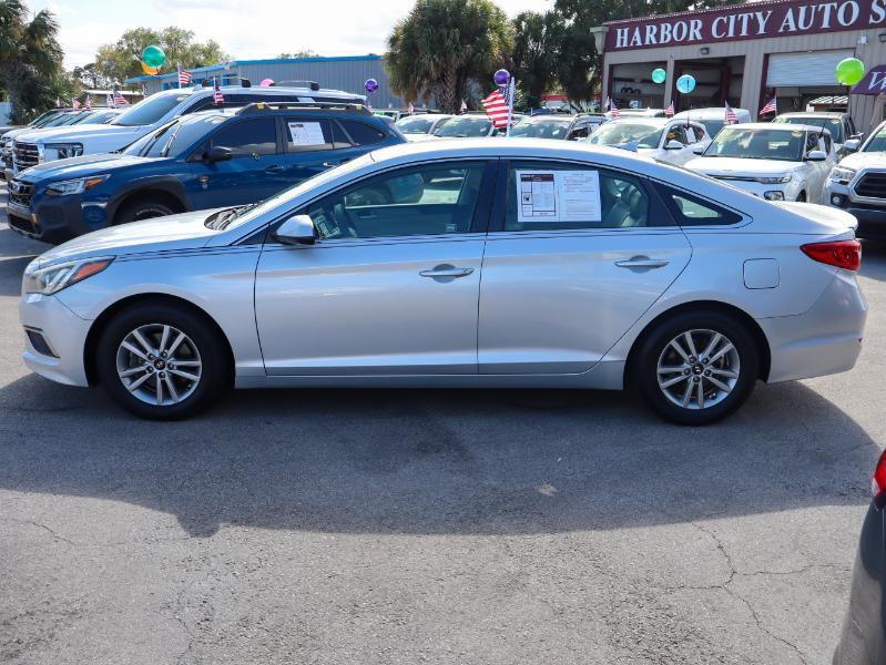 Hyundai Sonata SE 2.4L 2017
