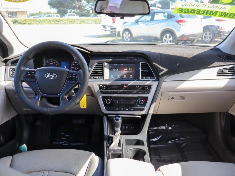Hyundai Sonata SE 2.4L 2017