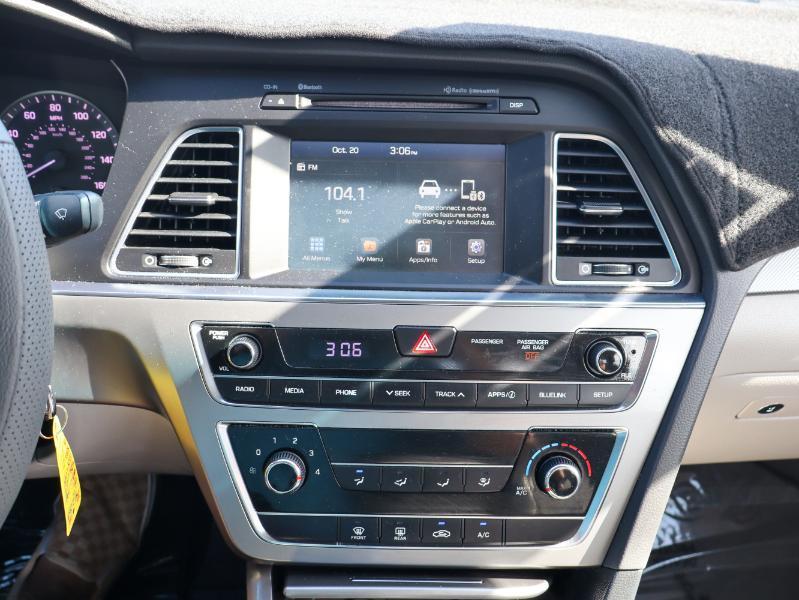 Hyundai Sonata SE 2.4L 2017