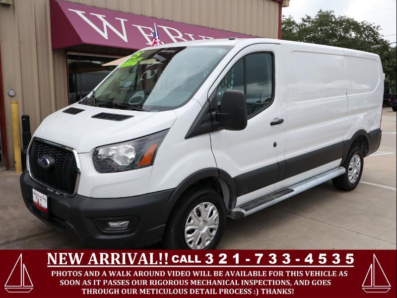 2025 Ford Transit Cargo Van T-250 130" Low Rf 9070 GVWR RWD