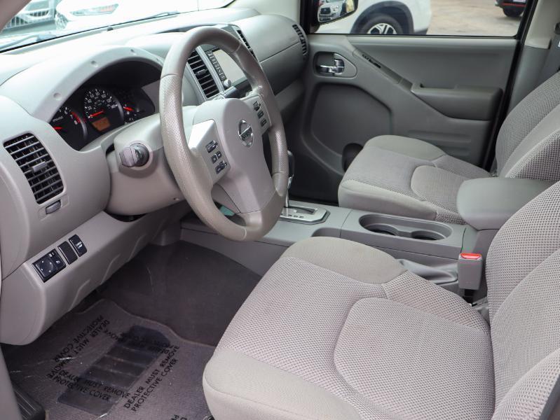 Nissan Frontier photo 10
