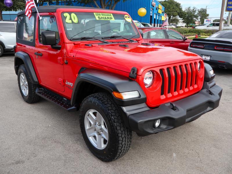 Jeep Wrangler photo 7