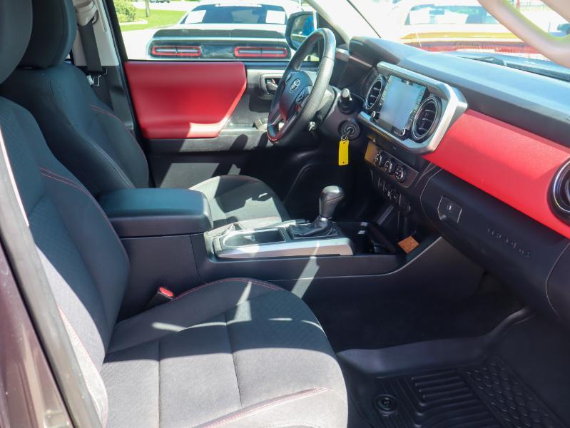 Toyota Tacoma 2WD  2020