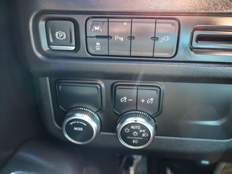 GMC Yukon 2WD 4dr SLT 2021
