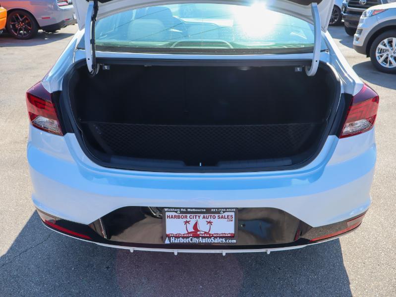 Hyundai Elantra Limited IVT 2020