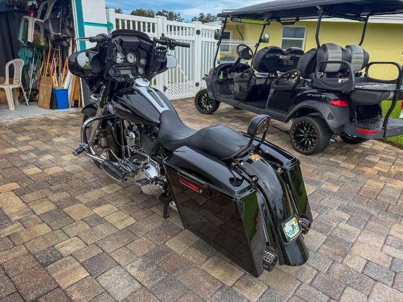 Harley-Davidson Street Glide  2013