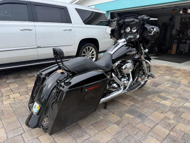 Harley-Davidson Street Glide  2013