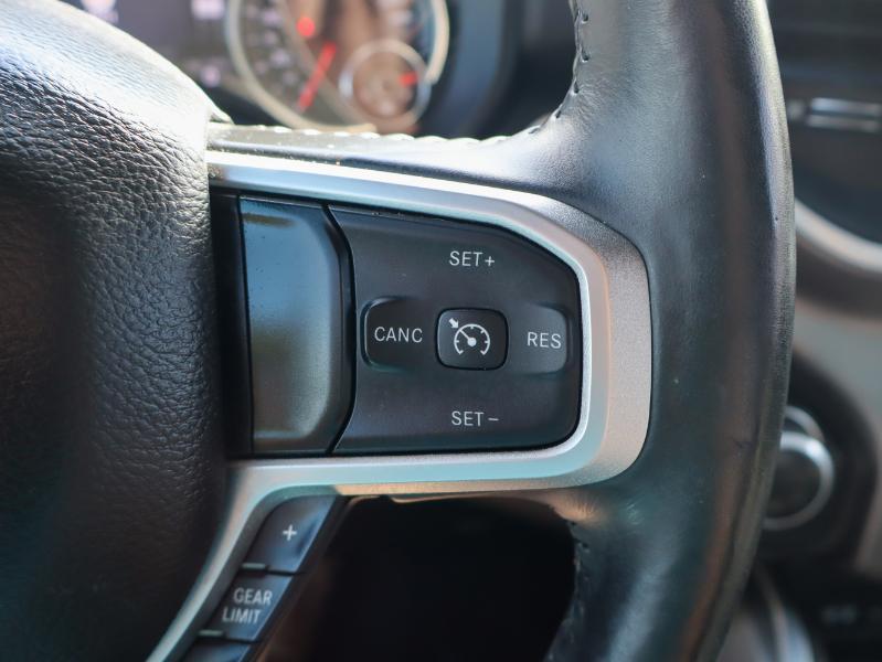 RAM 1500 Big Horn/Lone Star 4x4 Crew Cab 5'7" Box 2019