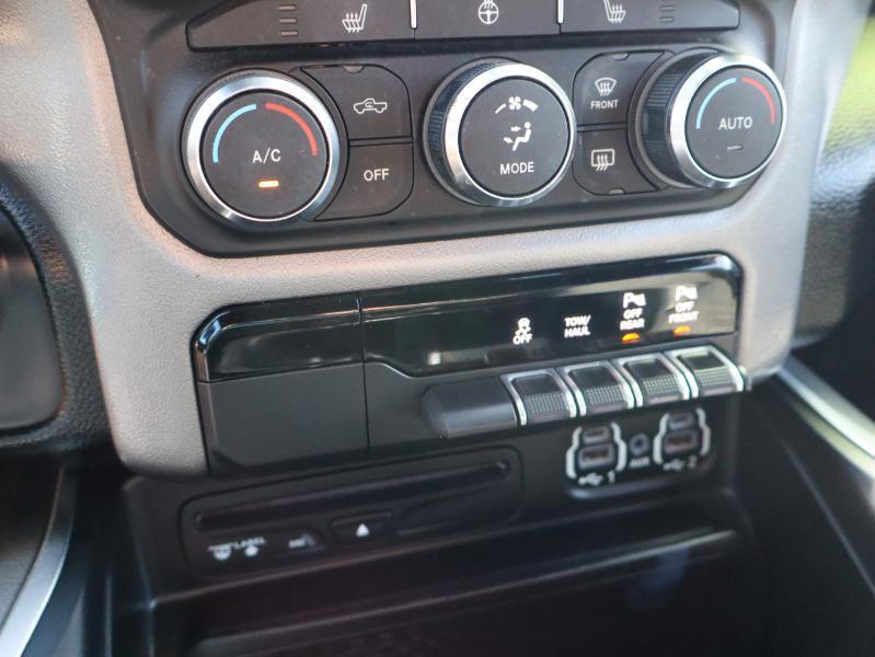 RAM 1500 Big Horn/Lone Star 4x4 Crew Cab 5'7" Box 2019