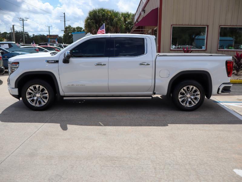 GMC Sierra 1500 4WD Crew Cab 147" Denali 2023