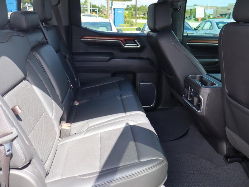 GMC Sierra 1500 4WD Crew Cab 147" Denali 2023