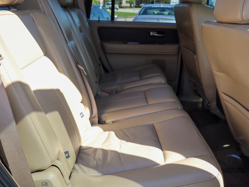 Ford Expedition 4WD 4dr XLT 2013