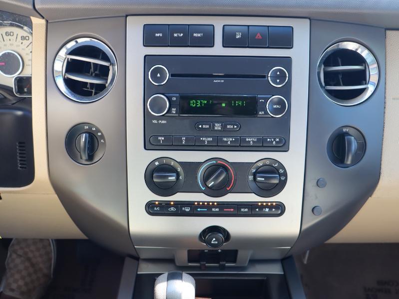 Ford Expedition 4WD 4dr XLT 2013